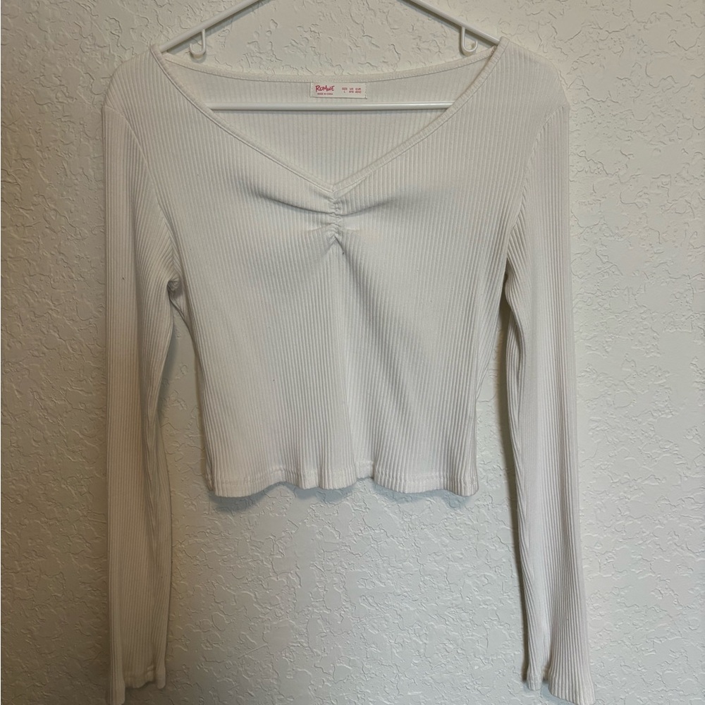 White Long sleeve Cropped Top